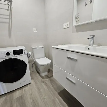 Apartman R2R - Precioso Apartamento En Zona Exclusiva - 1A105 *